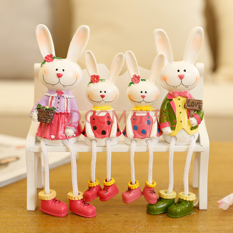 一家四口两个女孩