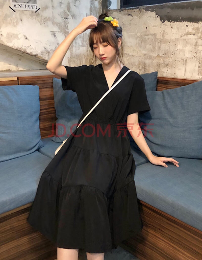 胖妹妹连衣裙学生过膝宽松v领小黑裙女韩版大码胖mm遮肚子显瘦 黑色
