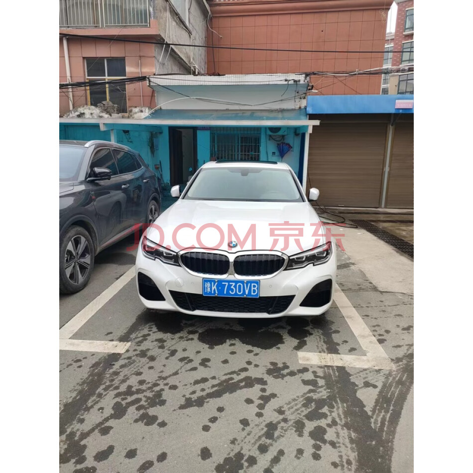宝马牌BMW7200LG小型轿车一辆