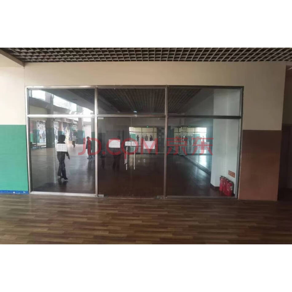 黑龙江省齐齐哈尔市龙沙区 新天地商务中心00单元02层03号