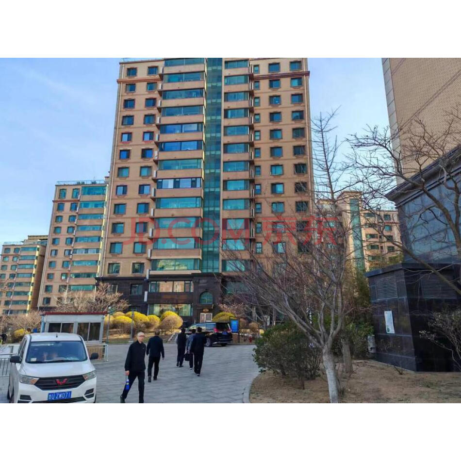 山东省青岛市崂山区香港东路107号8号楼1单元701户