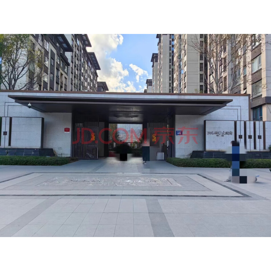西昌市西部城区小庙乡李家村阳光城文澜府-1车0683号车位