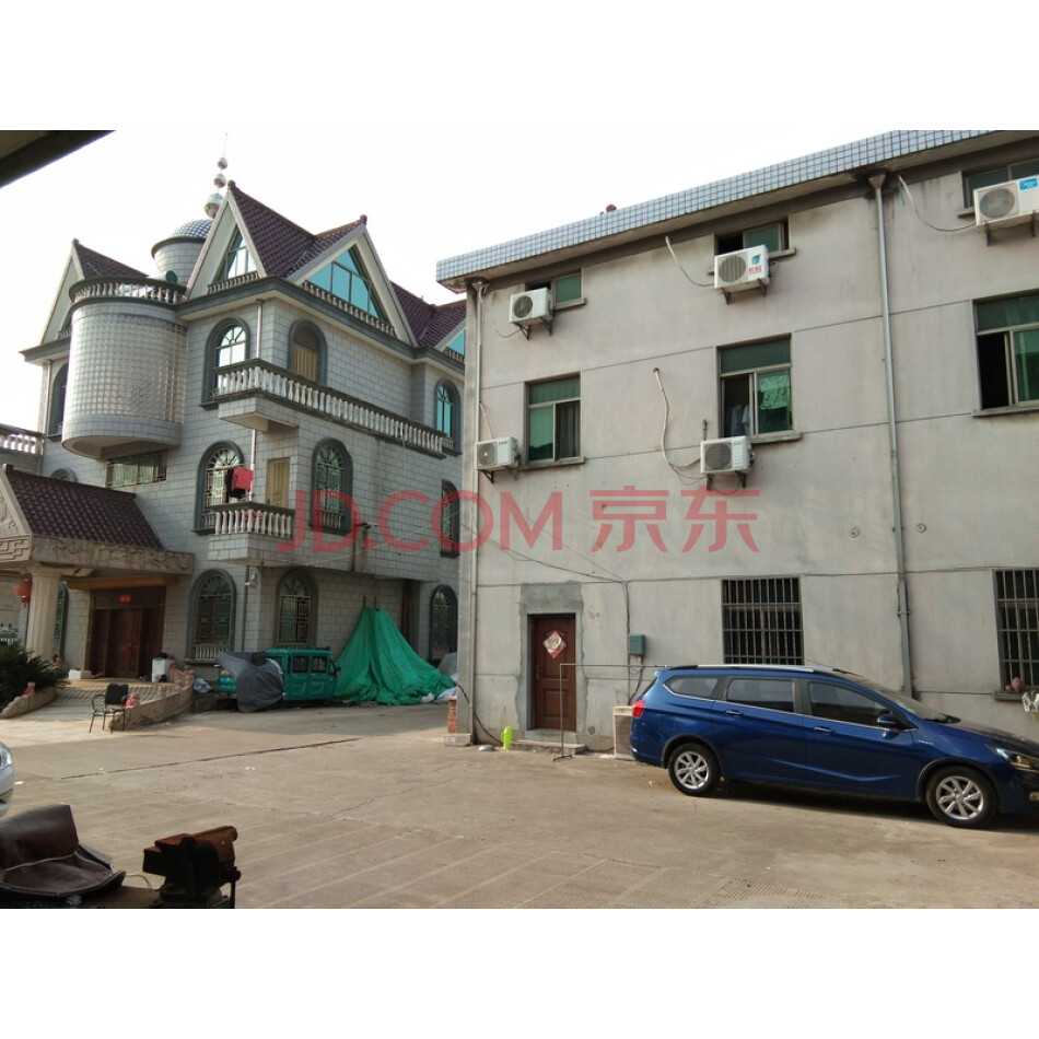 位于横扇镇东民营区环湖路北侧的房地产