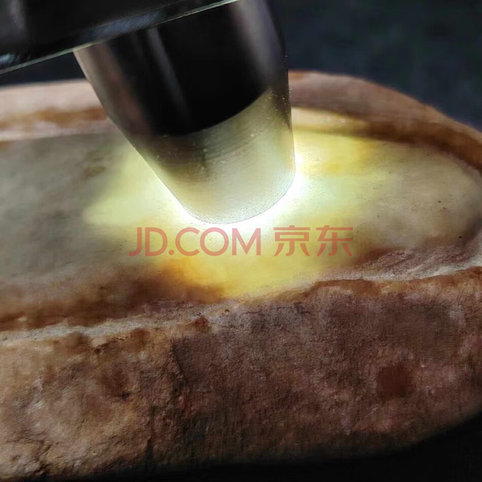 LCQY136 开窗翡翠原石一块重约433g