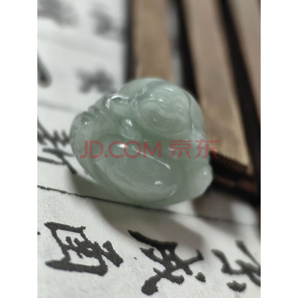 2620 天然翡翠A货佛公吊坠（淡绿色）
