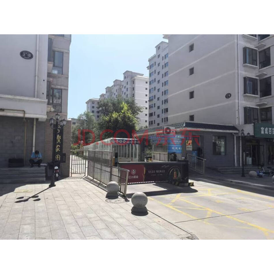 甘肃省白银市白银区长安路35号-2幢7层2-701室
