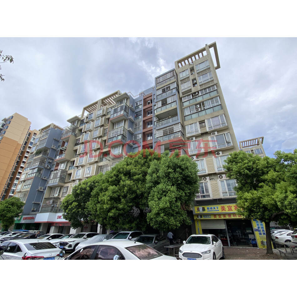 东莞市凤岗镇玉泉商住区1栋商铺102