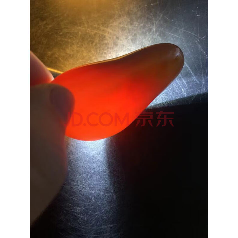序号80新疆和田玉黄沁原石一块