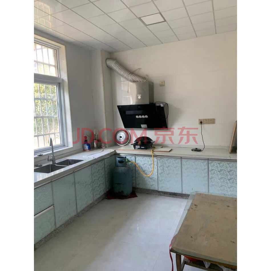 位于河南省信阳市浉河区游河乡出山店水库工程安置区北区F19-01室房屋