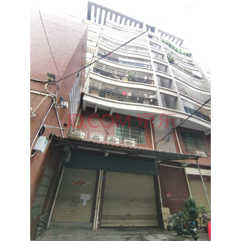 佛冈县石角镇青云东路德星街吉祥三巷19.21号商铺（现新门牌为吉祥三巷33号、35号）