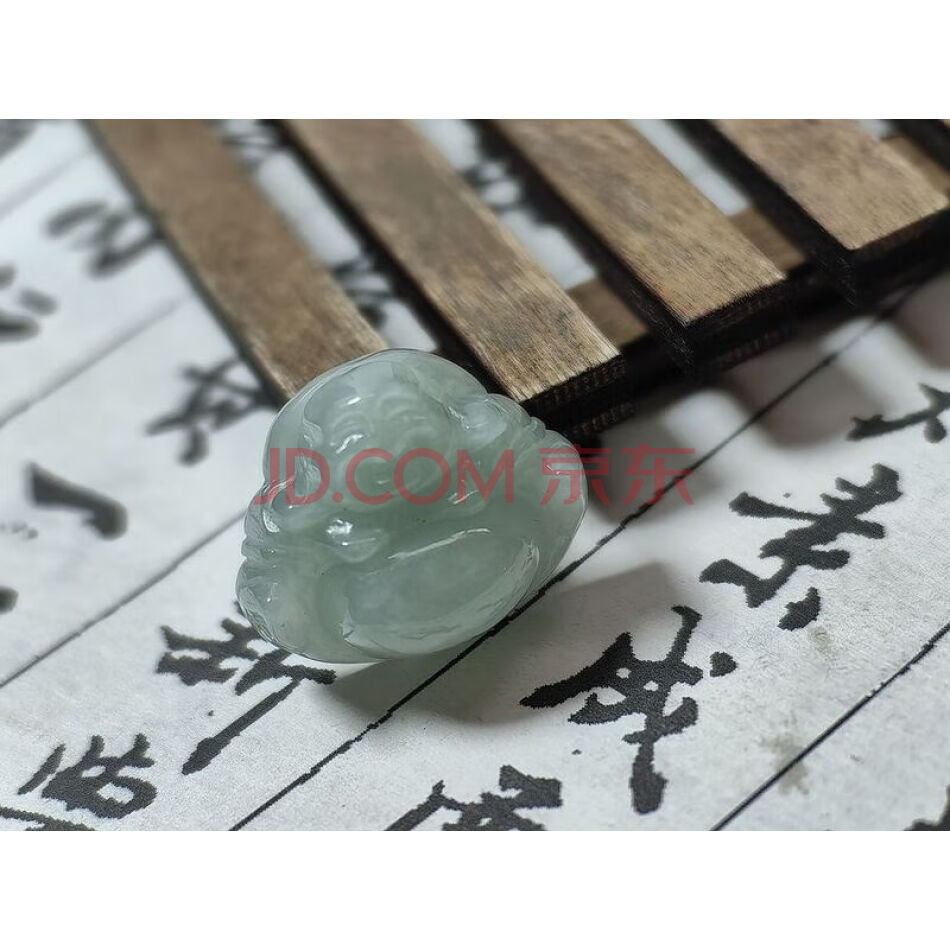 2322 天然翡翠A货佛公吊坠（淡绿色）