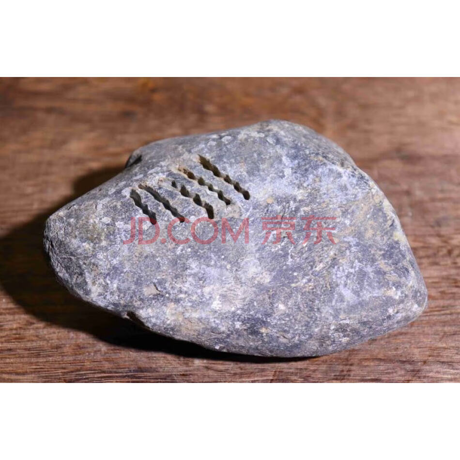 封品12737 翡翠原石 表现明显 重约：1588g
