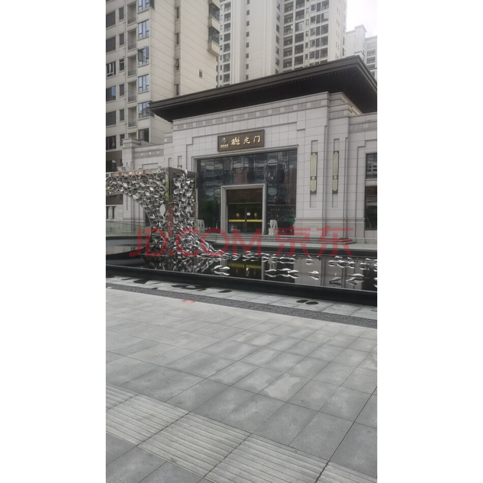 江西省抚州市钟岭大道以南、伍塘路以东樾龙门3号楼2703
