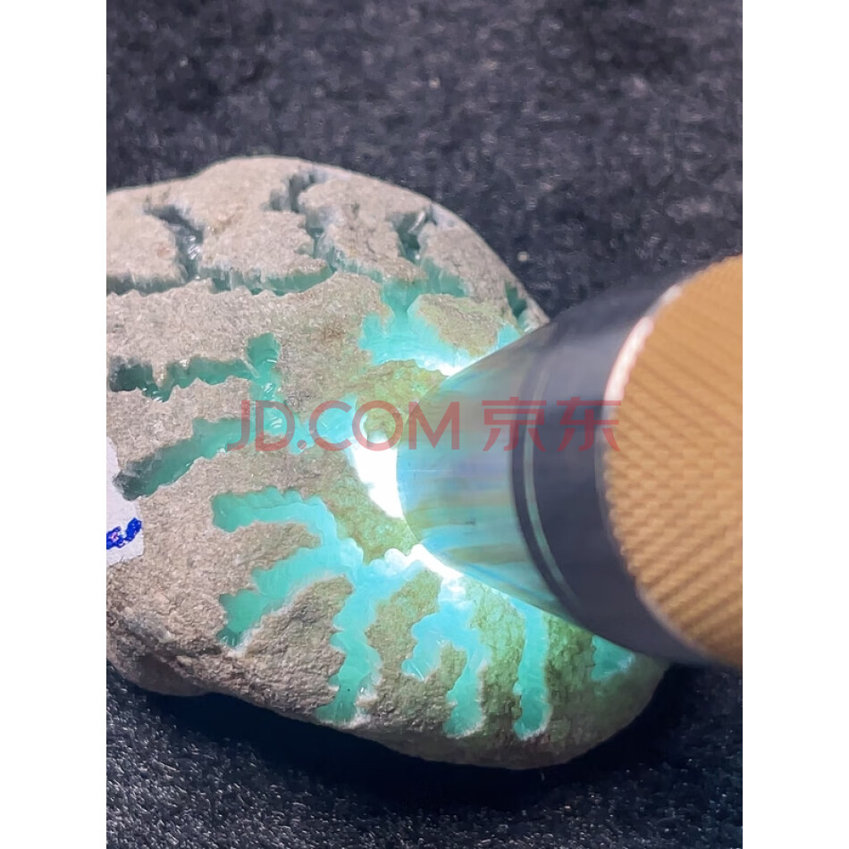 JDBEP78 缅甸天然翡翠原石一件 重量130克