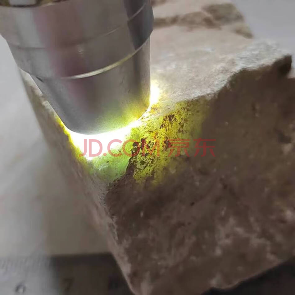 ZXJX26 天然缅甸翡翠原石一块