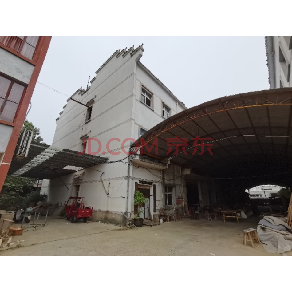 南昌市新建区长堎镇工业园区创业北路163号1栋、2栋的工业厂房，和南昌市新建区长堎镇工业园区（二区）的土地及其无证附着物​