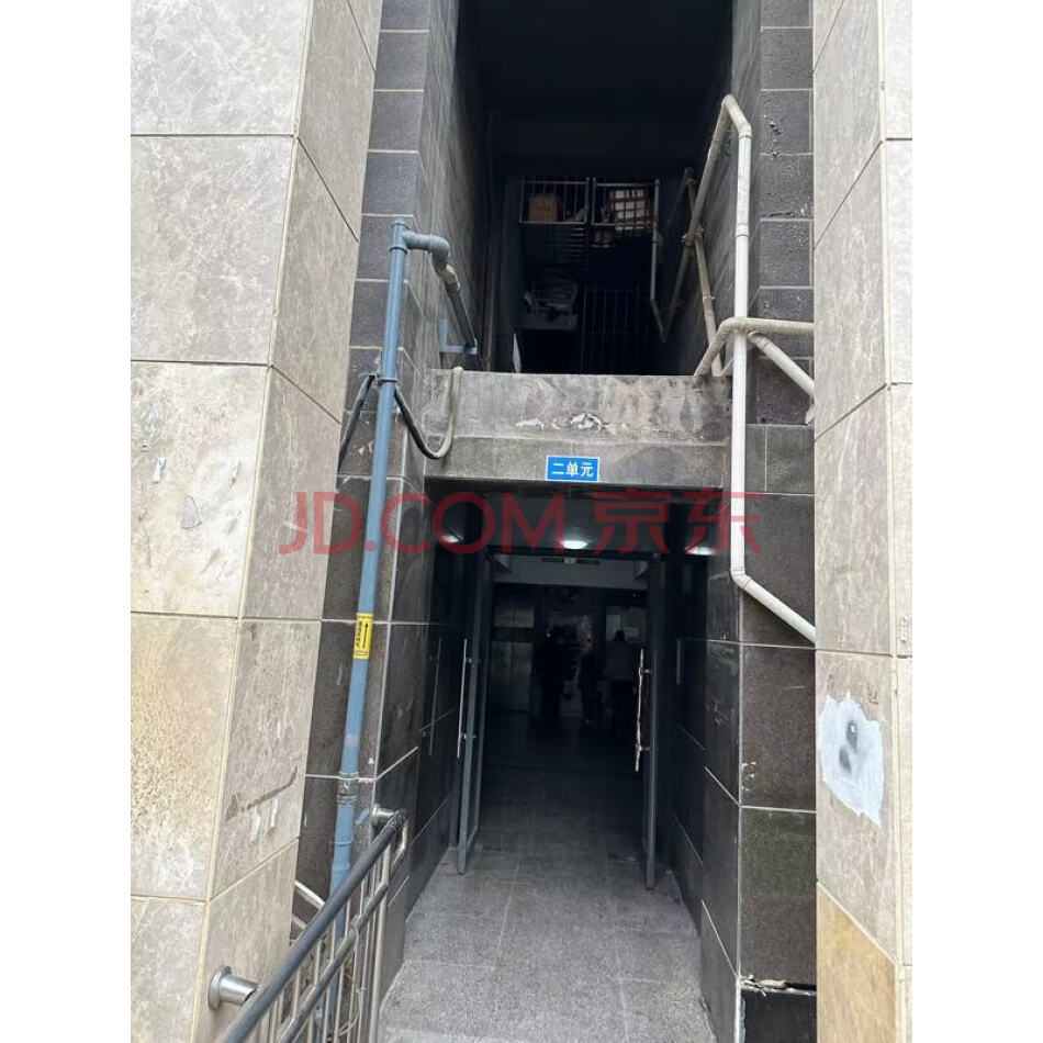 山东省济南市天桥区三孔桥街99号盛世名门花园1号楼2-2902