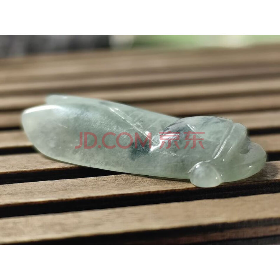 4347 天然翡翠A货飘绿精雕金蝉一鸣惊人吊坠