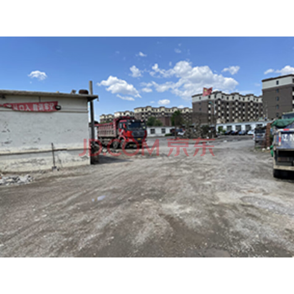 房地产及地上附属物，位于朝阳市黄河路中山大街一段83号
