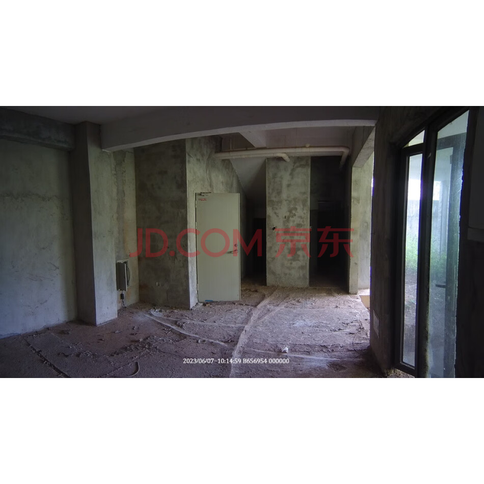 漳州市长泰县兴泰开发区锦溪路69号香格里墅山庄A2区10幢1002号的房产。