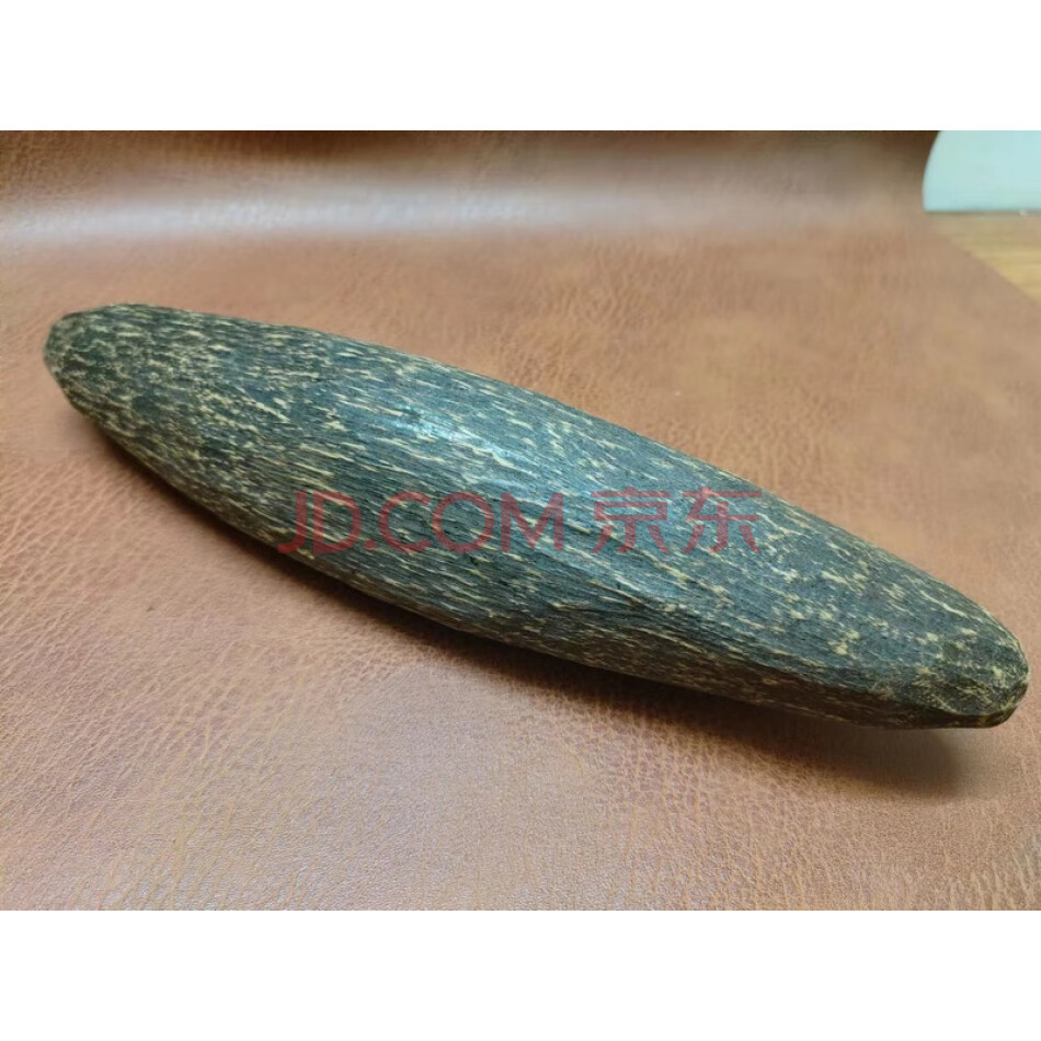 5120-CX0002莺歌绿奇楠沉香原木摆件