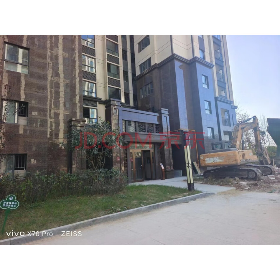 涉诉淮滨县城关镇美好生活家园10号楼1单元503号住宅房产。