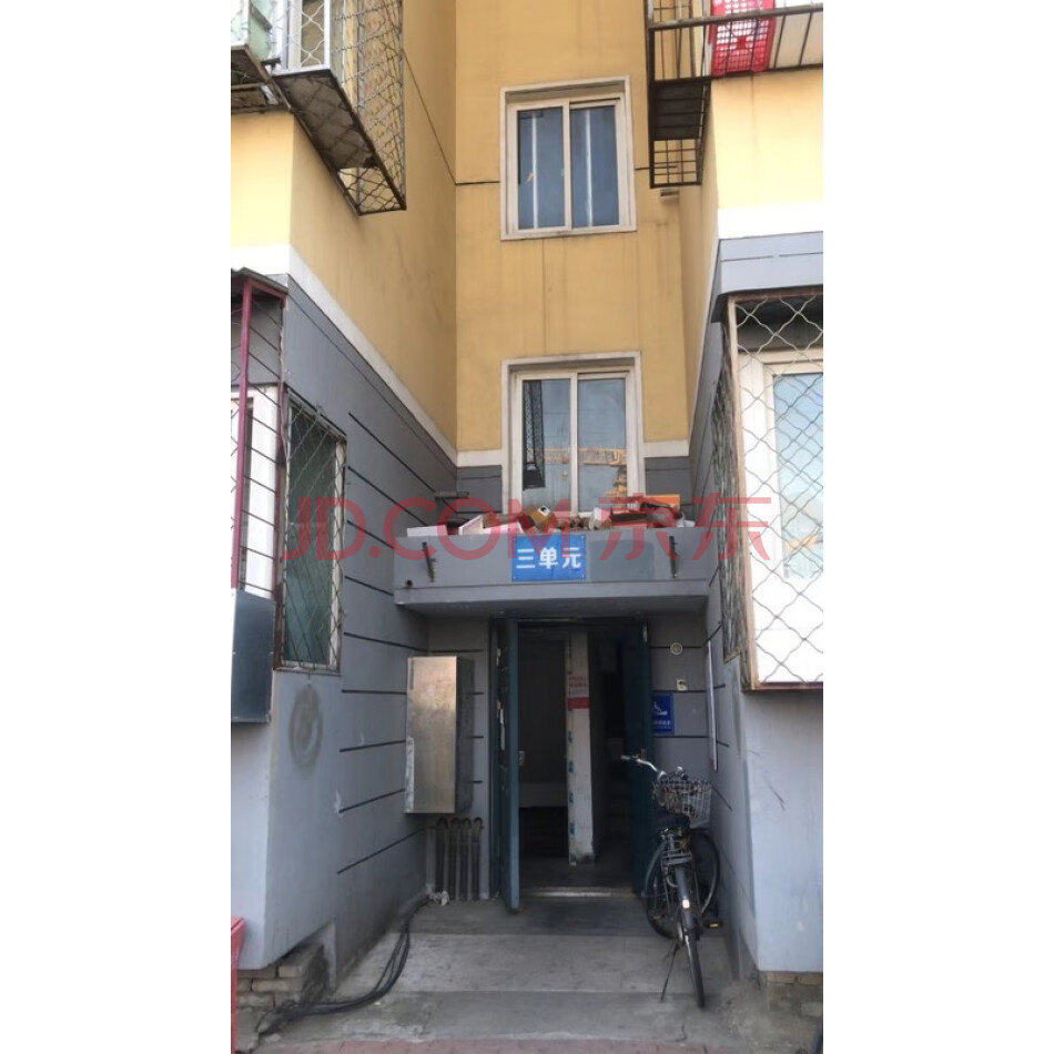 北京市顺义区三山新新家园一区1号楼2层三单元202