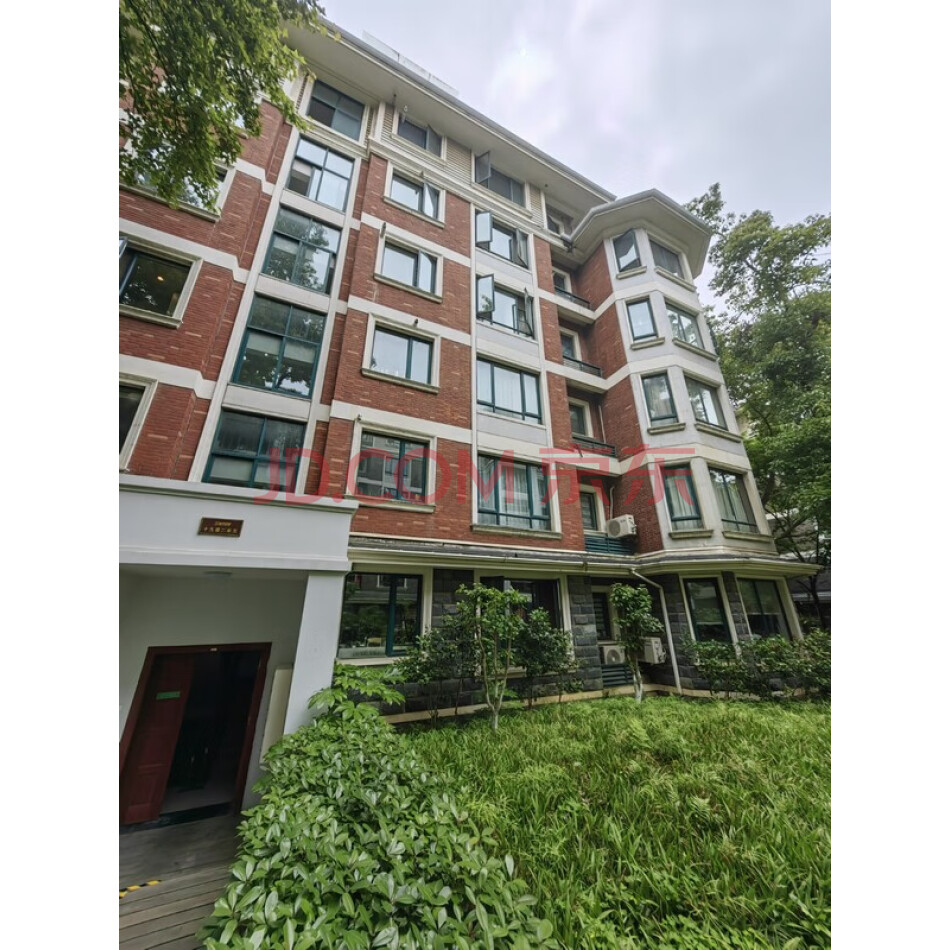 湖北省武汉市武昌区东湖风景区黄鹂路87号（东湖林语）19栋2单元6-7层2室的房产