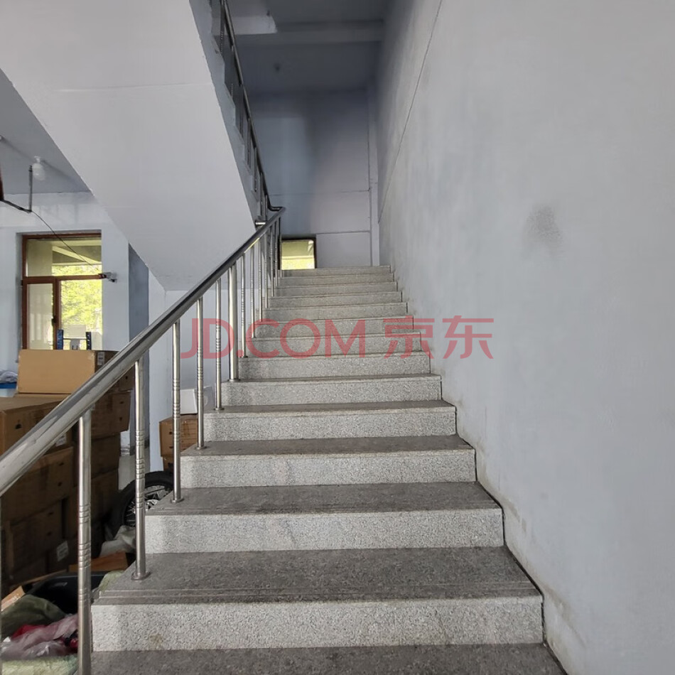 兴城市城东街道辛庄南里256-31号D室