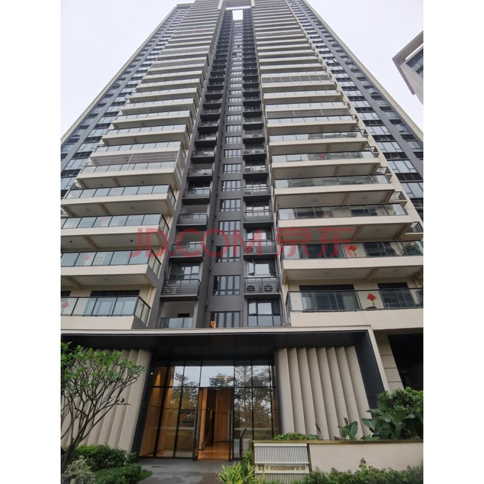广东省湛江市霞山区湛江招商国际邮轮城22号楼1603房