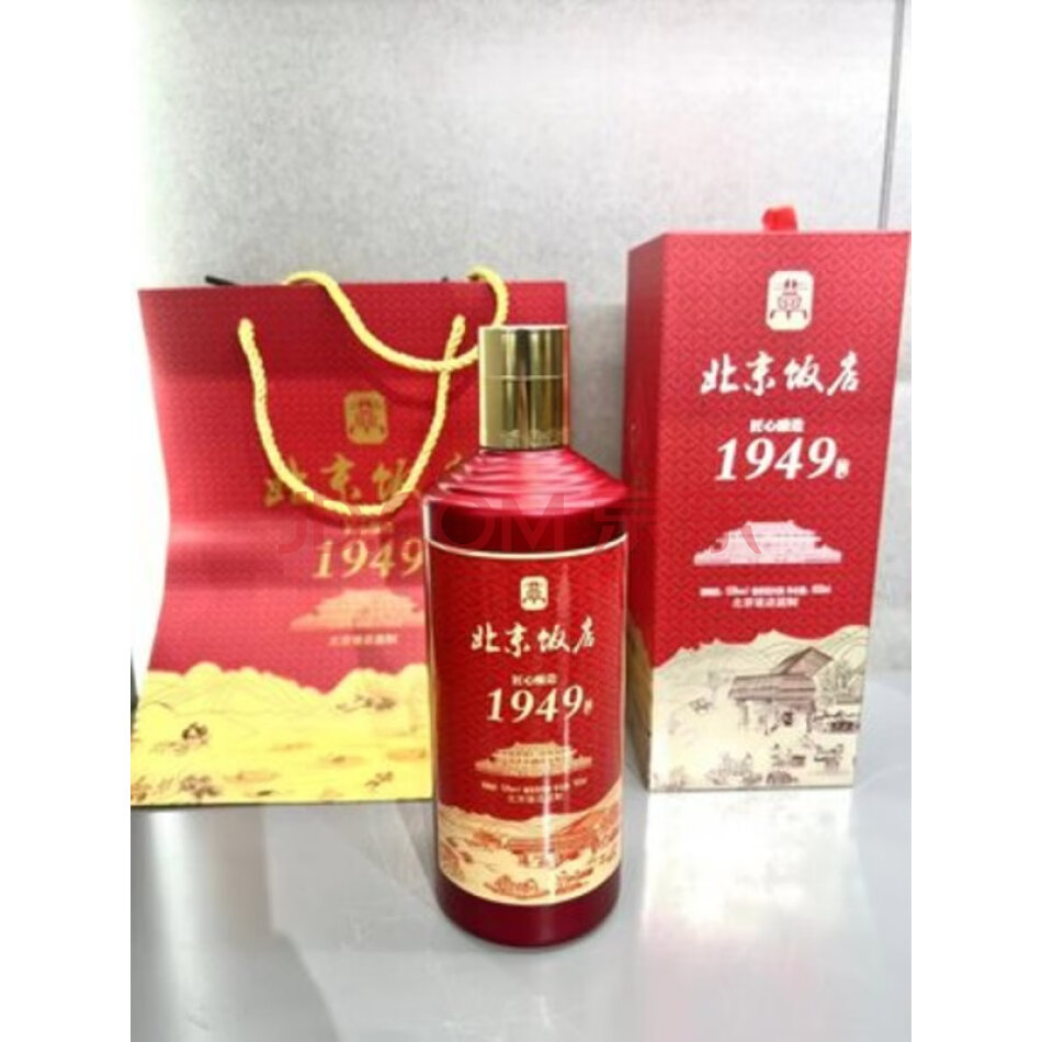 QHDJW56 北京饭店1949酱酒一箱（6瓶）