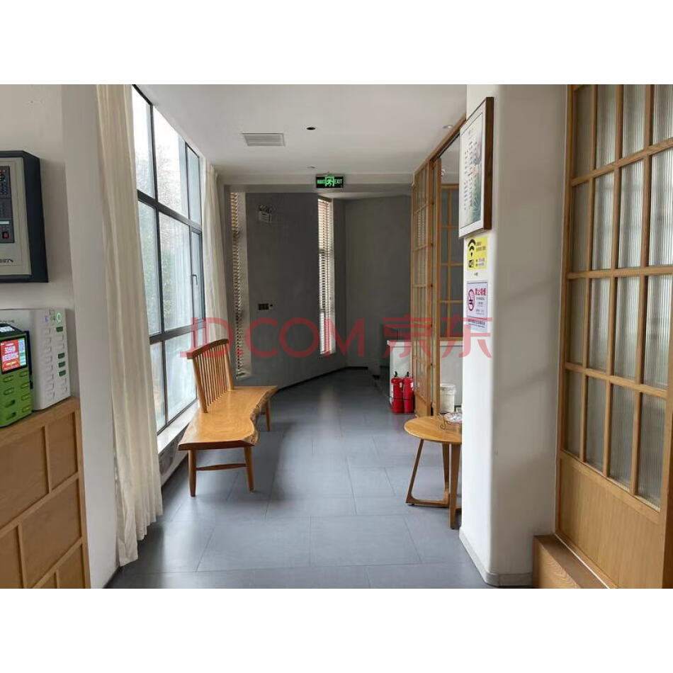 襄阳市樊城区建华路13号和驰上品1幢2层001室房地产