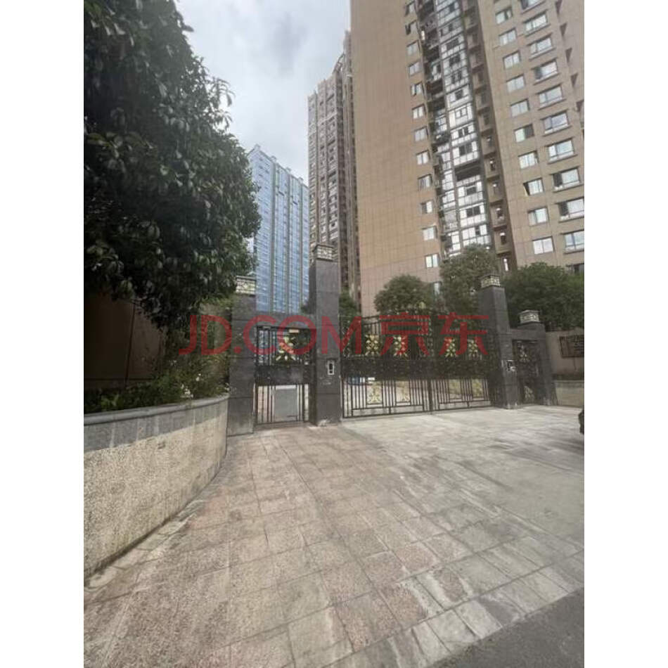 贵州省遵义市汇川区世贸城12号楼26-2号的房地产