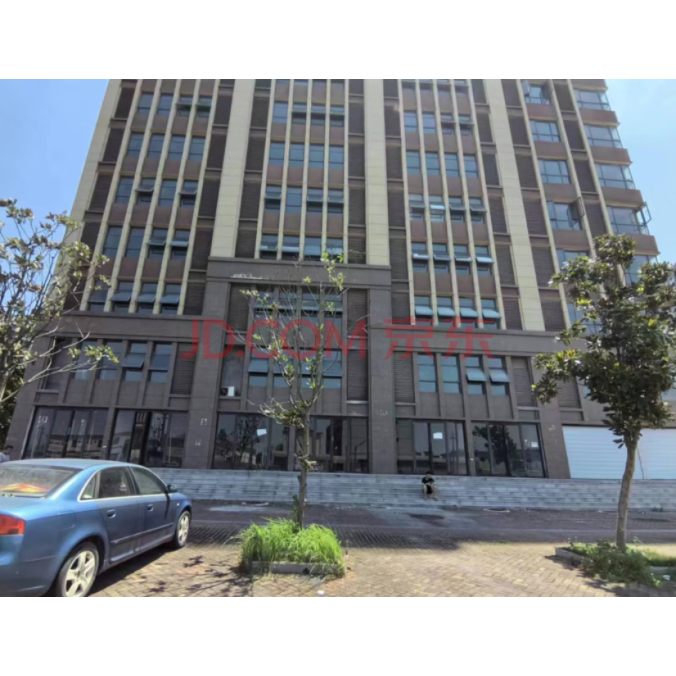 南昌市青云谱区南莲路499号城南御品小区9#楼