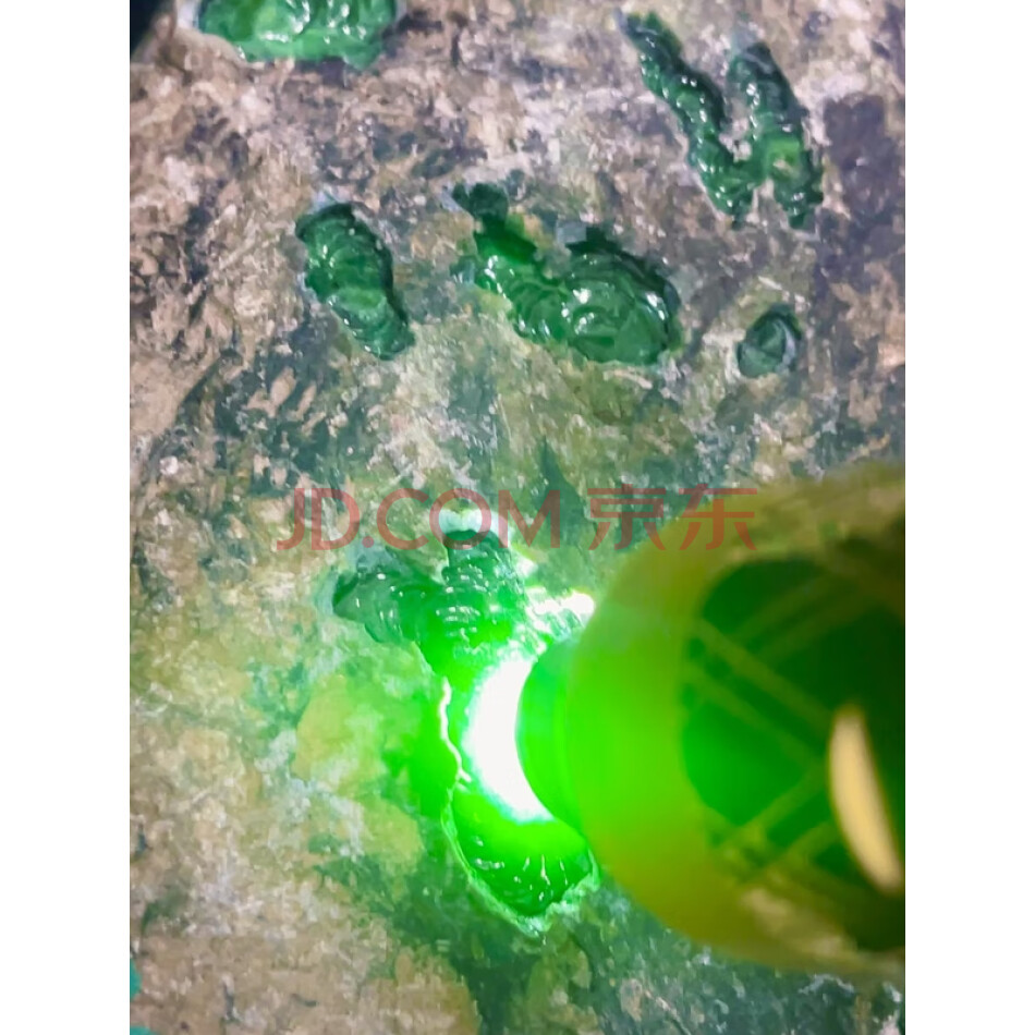 JDHHRL15 缅甸天然翡翠原石一件 重量930克