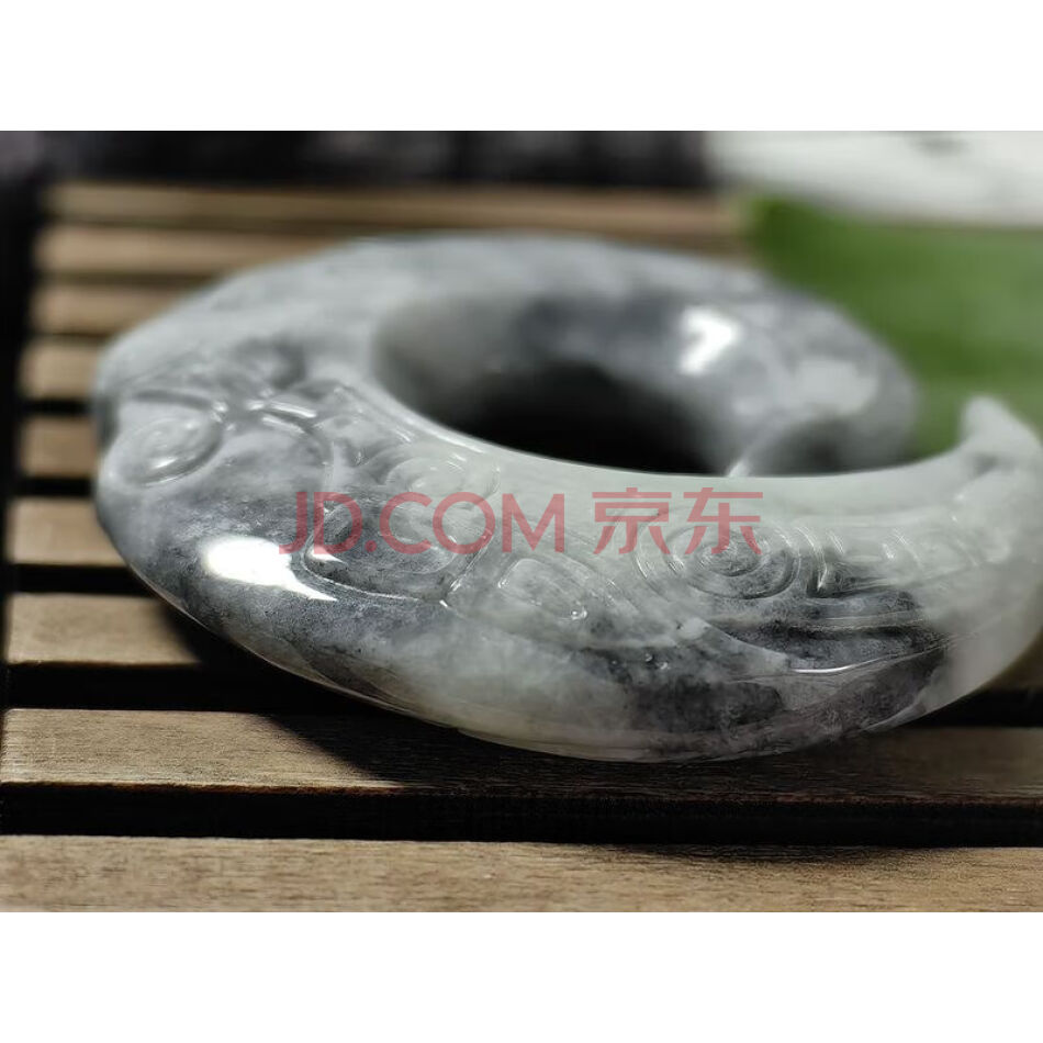 4495 天然翡翠A货水墨花精雕龙勾玉吊坠