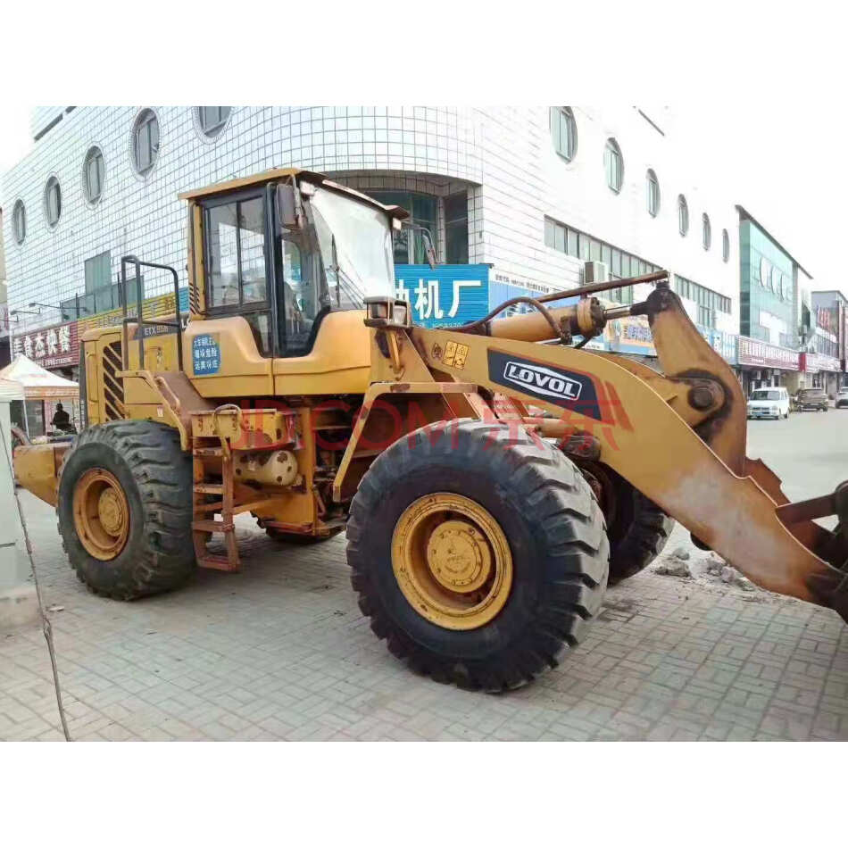 【贯通拍卖】2011年福田雷沃956E装载机（3号）