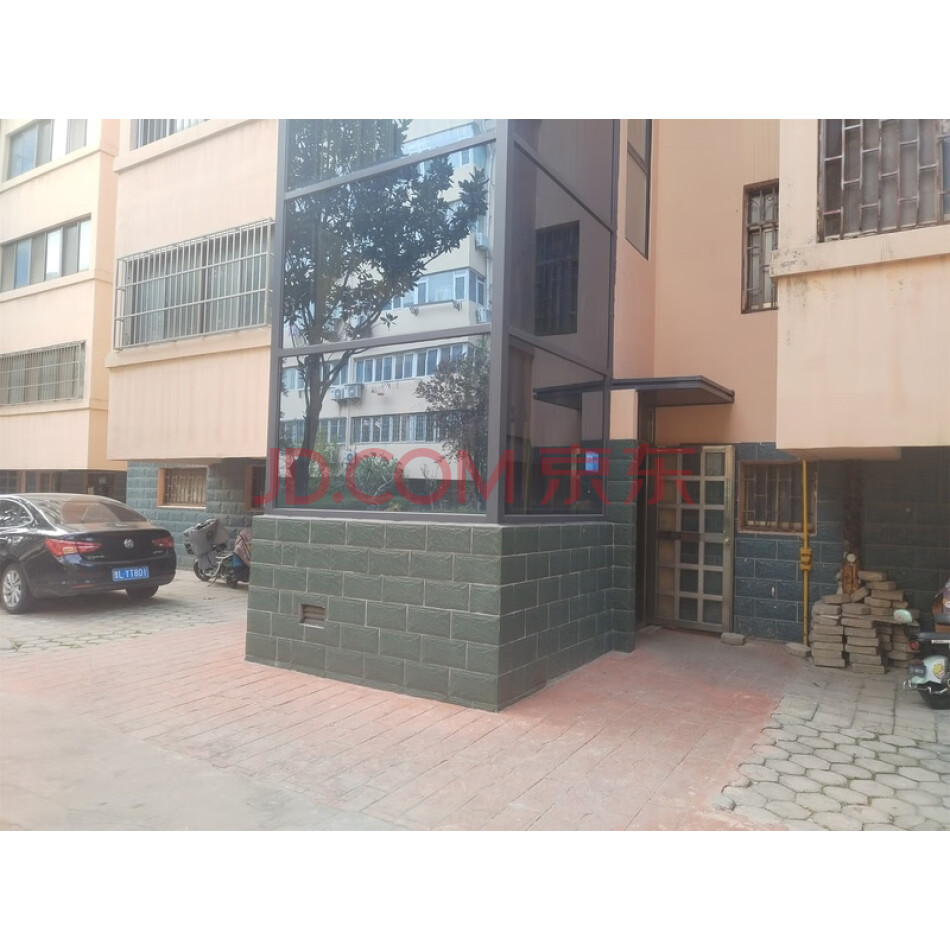 位于日照市淄博路北市直第四生活区（卫生局）006幢03单元03-102号房产