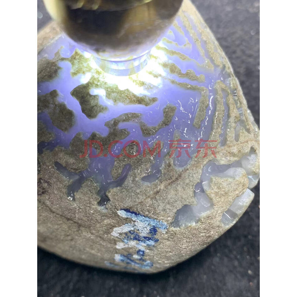 标12：罚没缅甸天然翡翠原石一件，后江场口，重量540克