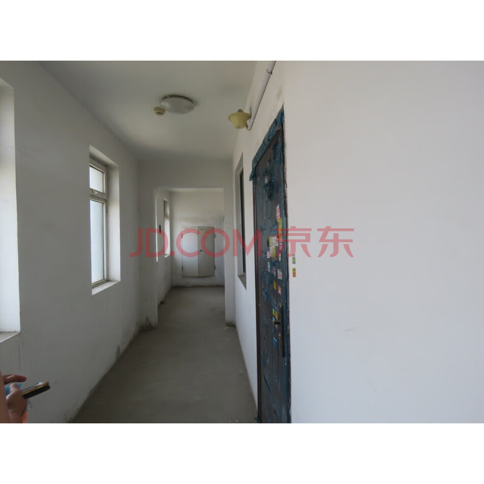 位于辽阳市白塔区八一街139-5号1单元22层158号房产一处