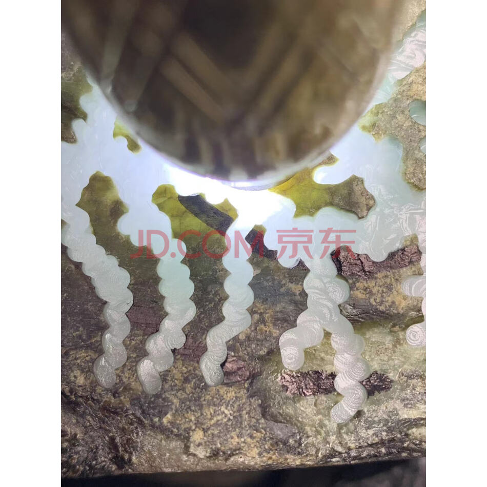 标4：罚没缅甸天然翡翠原石一件，会卡场口，重量4.81公斤