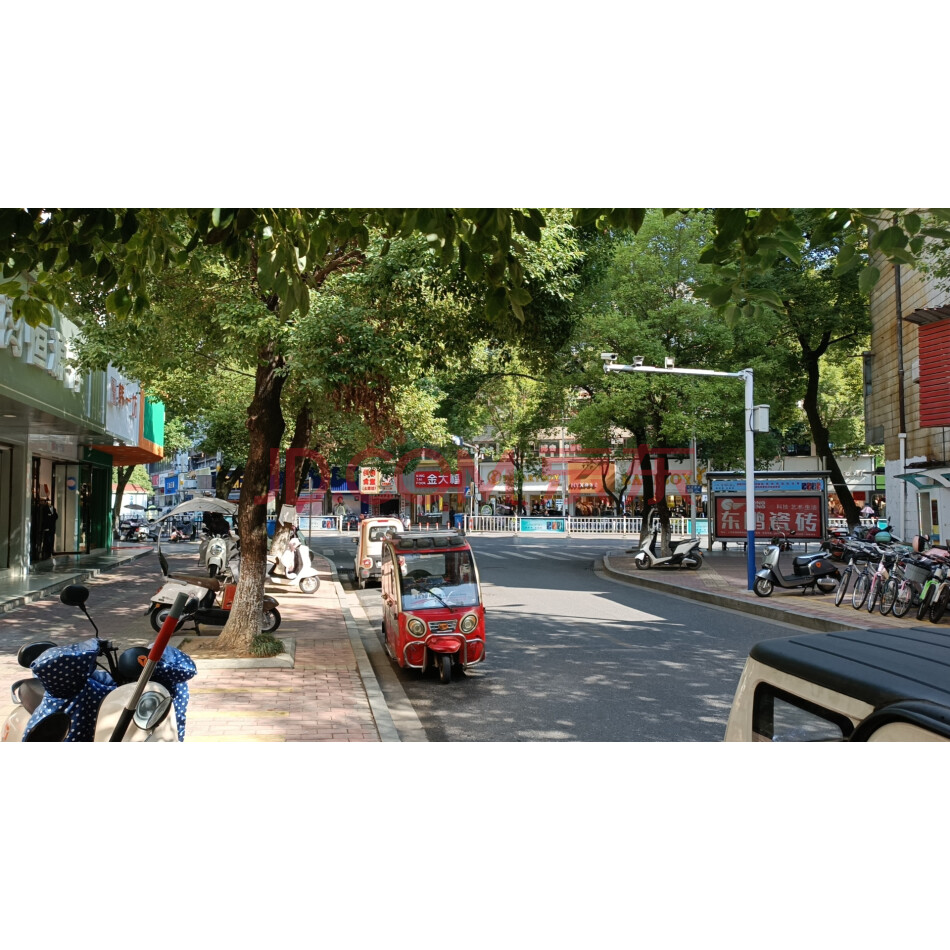 江西省宜春市上高县建设路新店面租赁使用权