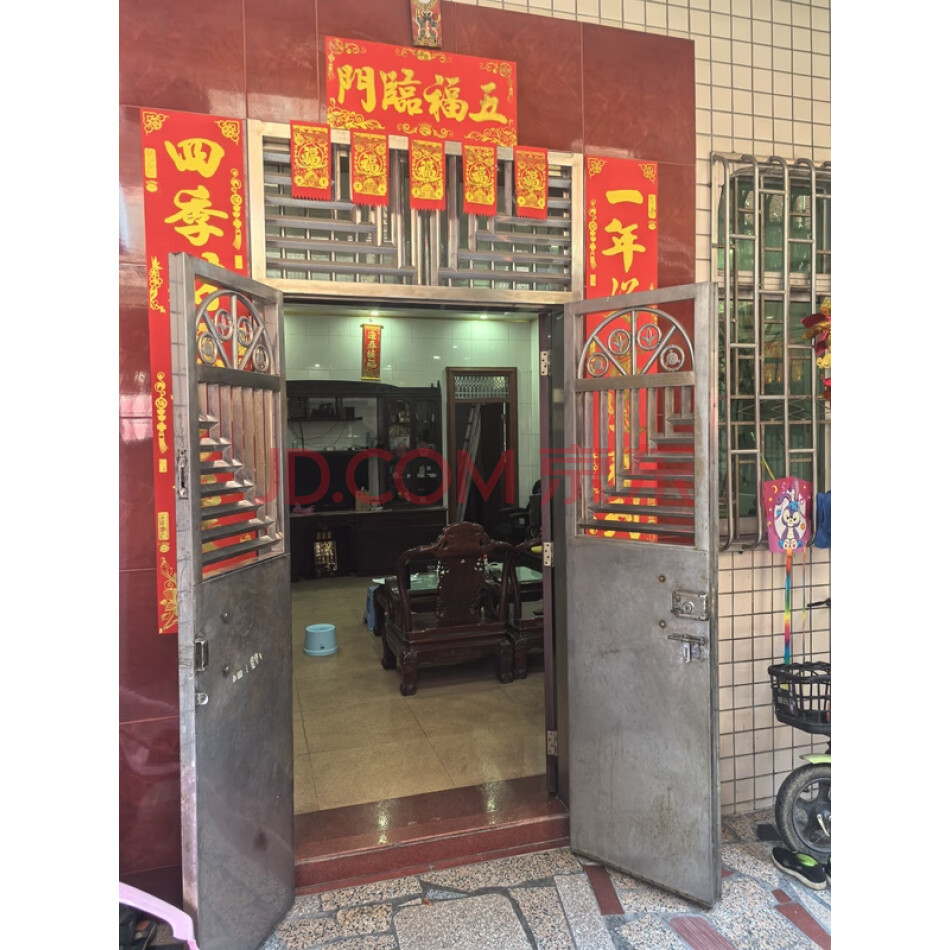 广东省东莞市中堂镇东泊村宅基地使用权及地上无证建筑物