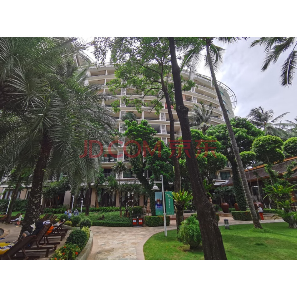海南省三亚市天涯区三亚湾路海坡开发区三亚湾国际公馆酒店二期2号楼2-0802号房产