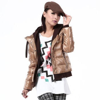 2011新款 雪中飞羽绒服 女针织双帽时尚短款 XR9026 卡其色 175/96A(XL)