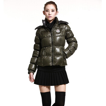 维克莱尔 VLoyal 新品秋冬装滑面修身可卸帽时尚羽绒服短款修身女款 VJ-21302 橄榄 XL