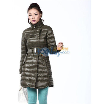 波司登2011新品秋羽绒服 女时尚轻薄修身中长款 BR2150绿色185/104A(XXXL)