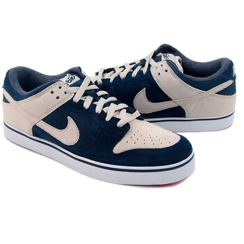 NIKE(耐克) 经典鞋 经典鞋 男性 407609402 407609-402 白色 9.5