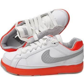 耐克/Nike 女士训练鞋 AIR TROUPE LOW 324923-100 白色 36.5码