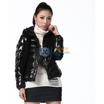2011新款 雪中飞羽绒服 女罗纹围巾帽时尚夹克短款 XR9018 黑色 175/96A(XL)